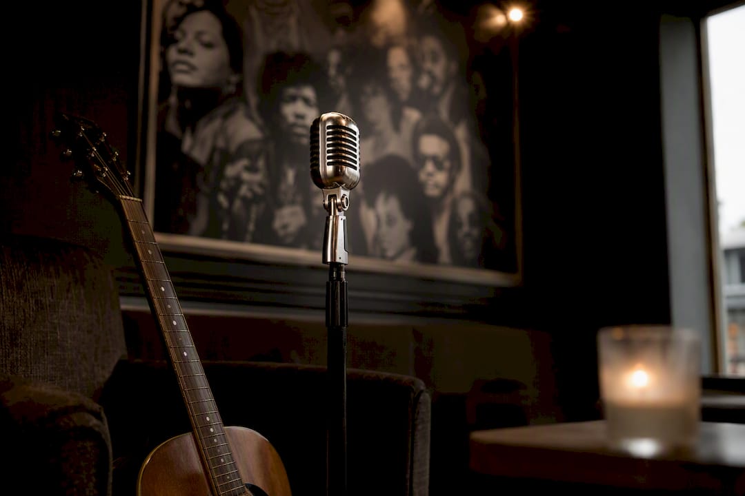 RB music soulful and celebratory mood